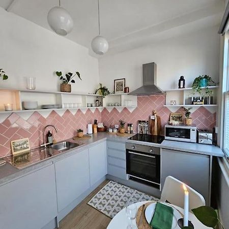 Beautiful And Spacious Flat London Exterior foto