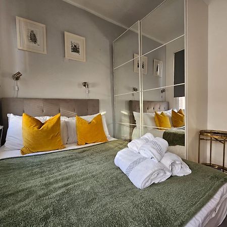 Beautiful And Spacious Flat London Exterior foto