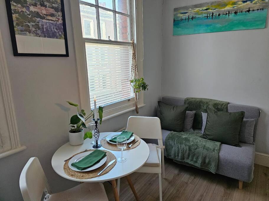 Beautiful And Spacious Flat London Exterior foto